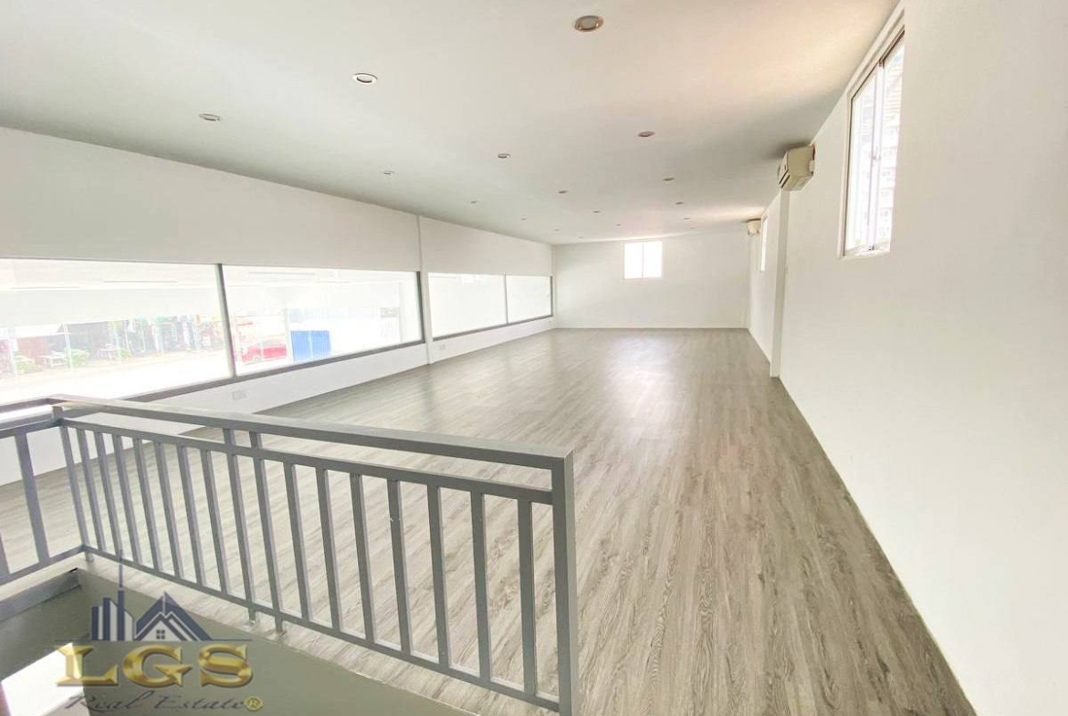 photo_2025-10-16_13-20-56