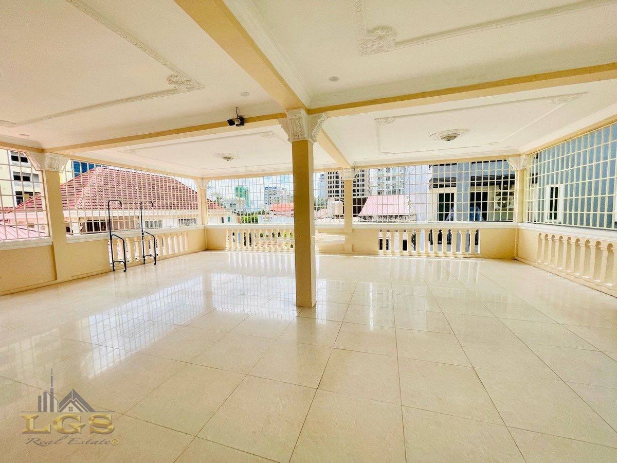 photo_2025-10-31_11-44-45