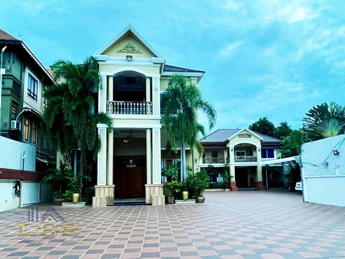 photo_2025-11-01_10-22-57