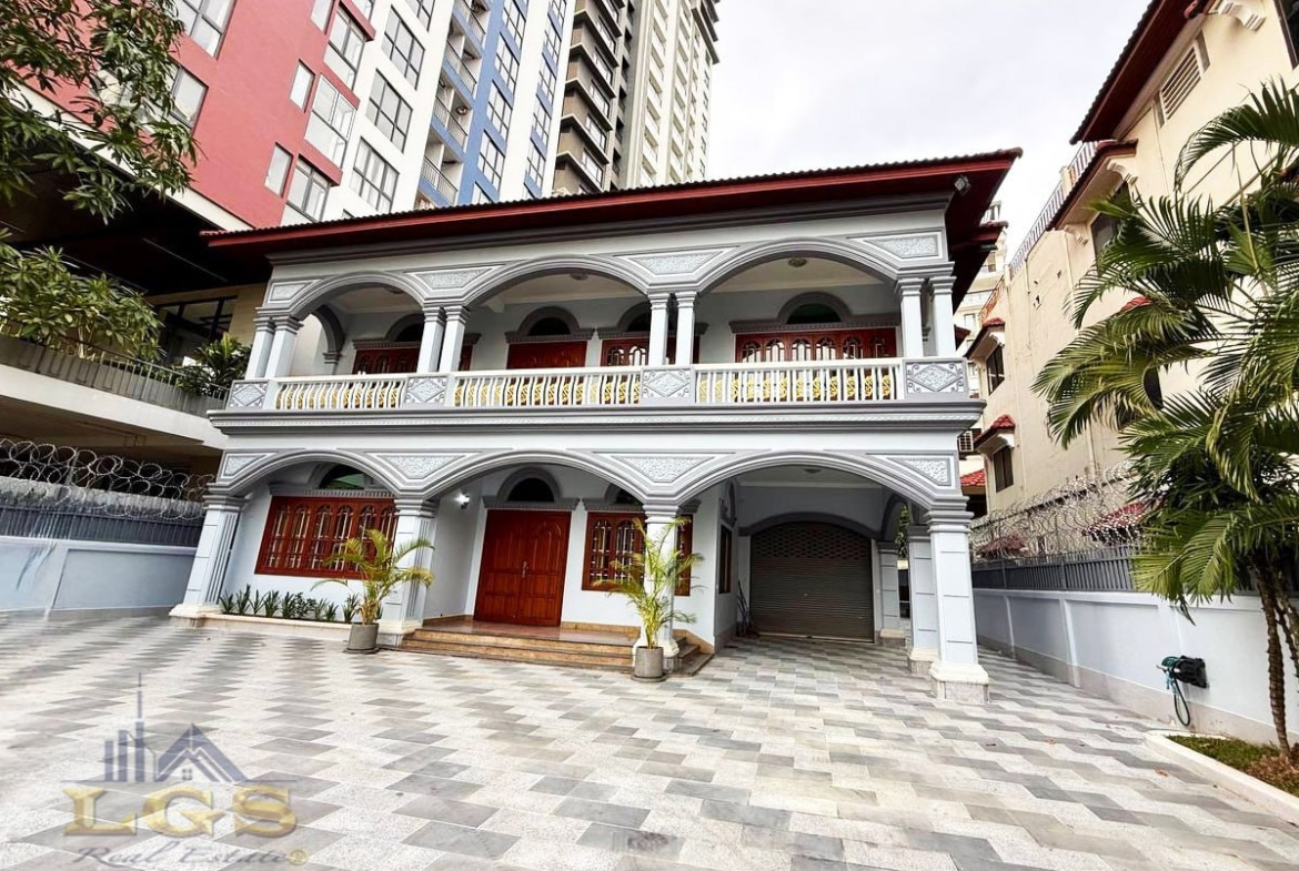 photo_2025-11-01_10-44-40