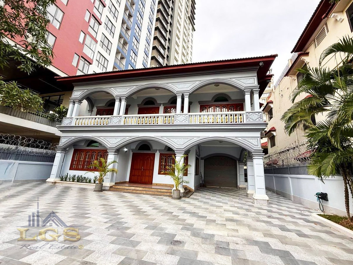 photo_2025-11-01_10-44-40