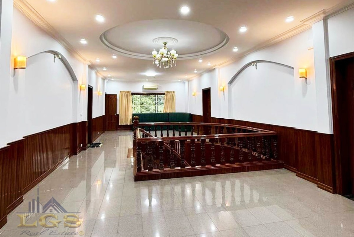 photo_2025-11-01_10-44-48