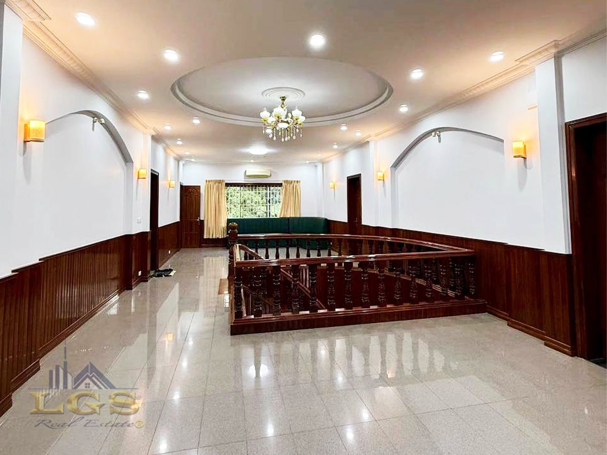 photo_2025-11-01_10-44-48