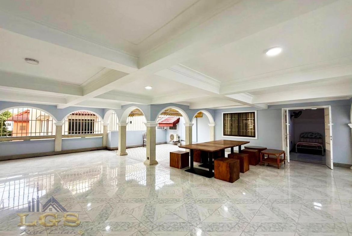 photo_2025-11-01_10-44-50