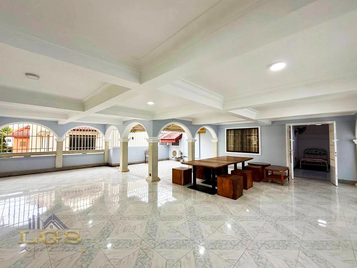 photo_2025-11-01_10-44-50