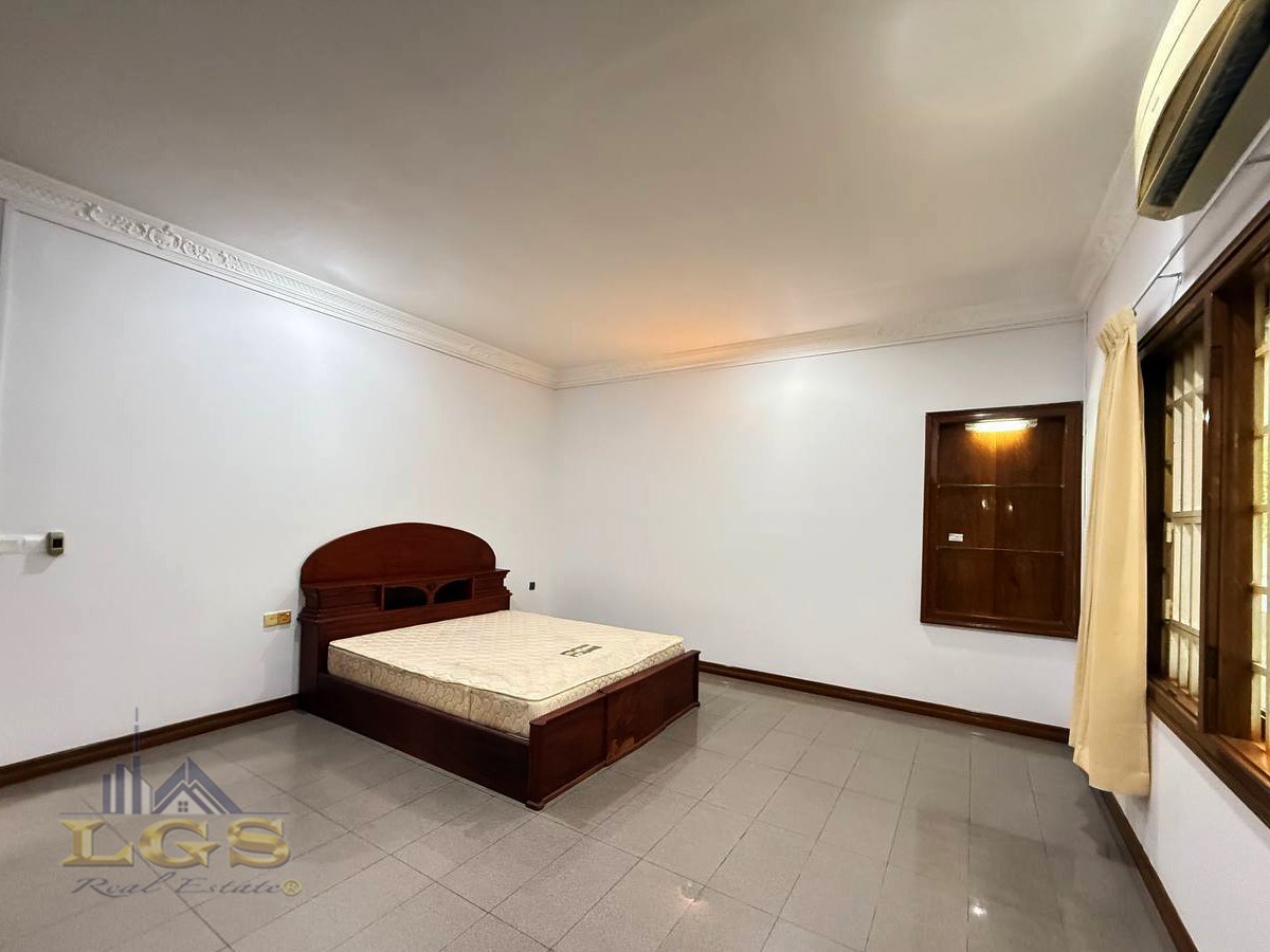 photo_2025-11-01_10-44-58