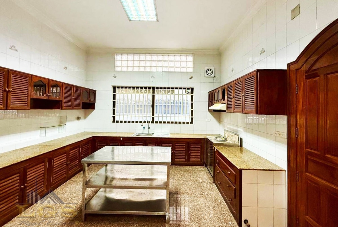 photo_2025-11-01_10-45-01