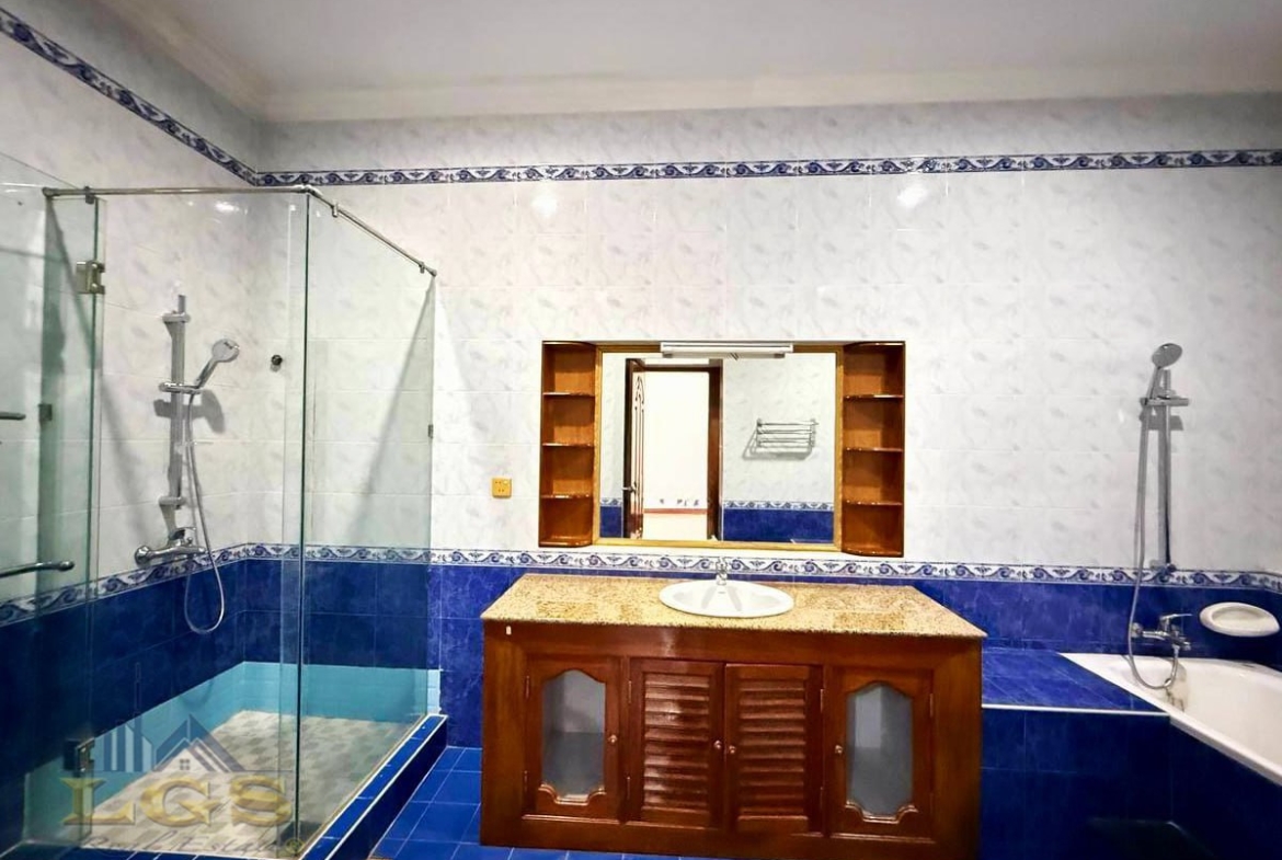 photo_2025-11-01_10-45-04